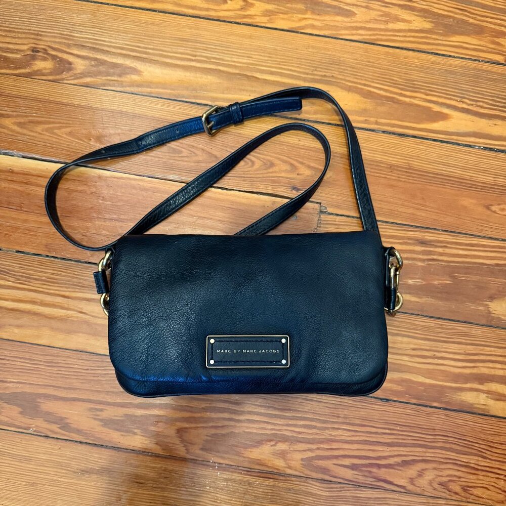 Marc by Marc Jacobs crossbody purse, black leather, nameplate